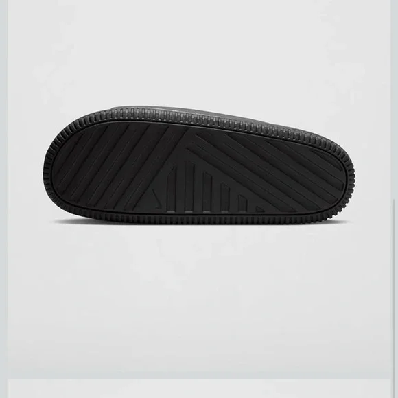 Nike Unisex Women size 11/mens size 10. 
Black Slide Sandals - Picture 3 of 3